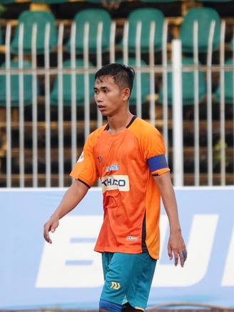 Hat-trick đầu tiên vòng loại Tây Nam bộ: 'Món quà tặng vợ và con gái’