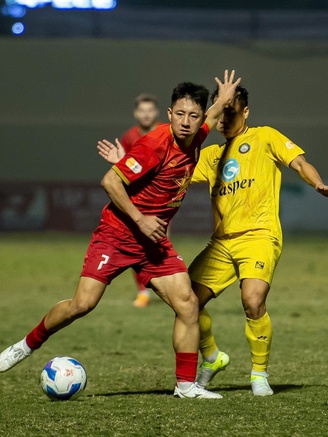 Bảng xếp hạng V-League: Thanh Hóa nguy cơ mất ngôi đầu, CLB CAHN dễ văng khỏi tốp 4