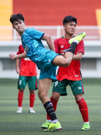 Có ngoại binh Lào, đội bóng nhà giàu Trường ĐH RMIT hứa hẹn gây bất ngờ