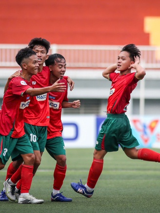 Trường ĐH Công nghiệp TP.HCM 4-2 Trường ĐH RMIT: Xây chắc ngôi đầu