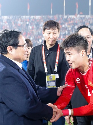 Thủ tướng gửi thư chúc mừng đội tuyển Việt Nam vô địch AFF Cup 2024, hỏi thăm Xuân Son