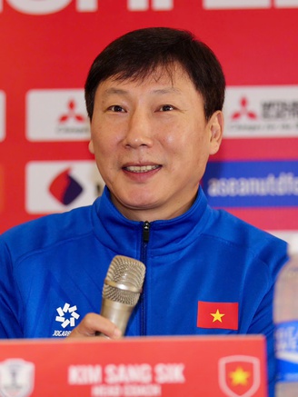 Những phát biểu 'chất phát ngất' của HLV Kim Sang-sik ở chiến dịch AFF Cup 2024