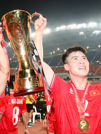 Đội tuyển Việt Nam tăng hạng FIFA nhờ vô địch AFF Cup, Thái Lan nếm mùi rớt hạng