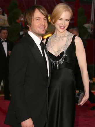 Keith Urban chia tay Nicole Kidman do có tình mới trẻ đẹp hơn?