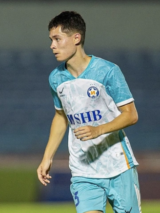 Thể hình đẹp và CV xịn nhưng Việt kiều U.23 Việt Nam chớ quên: Thầy Kim còn ‘soi’ cả…