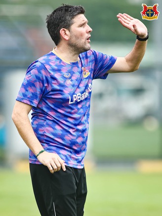 CLB Ninh Bình đoạt cú đúp giải thưởng xuất sắc V-League: HLV Tây Ban Nha không còn bị hoài nghi