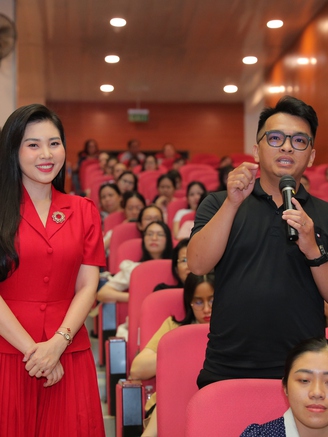 Giáo viên đón đầu xu thế dạy học bằng tiếng Anh