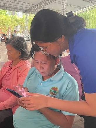 Phát động 'Bình dân học vụ số' trên toàn TP.HCM