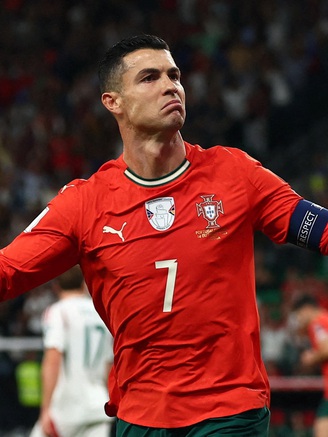 Ronaldo chưa có vé đến World Cup 2026, thêm 2 đội châu Á giành suất đến thẳng