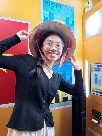 Không gian chụp ảnh 'sống ảo' mới toanh giữa lòng  TP.HCM thu hút nhiều người tìm đến