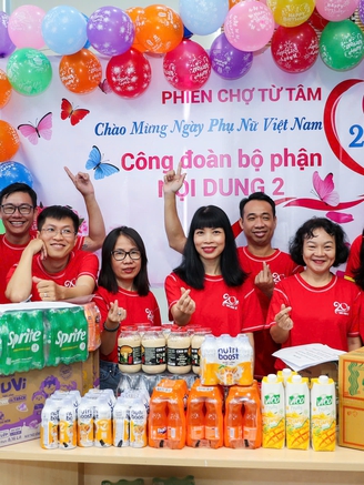 Phiên chợ Từ Tâm ngày 20.10: Rộn ràng màu sắc, trọn vẹn nghĩa tình