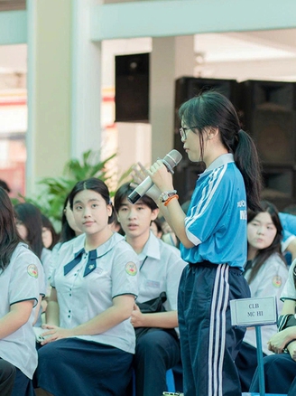 Giúp học sinh thể hiện tình yêu thương