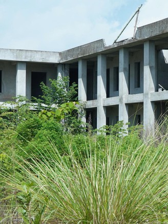 Trường mầm non xây dở rồi bỏ hoang