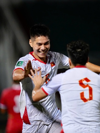 Hàng thủ mới của đội tuyển Việt Nam: Cao lớn và đẳng cấp hơn