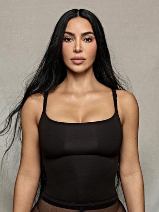Kim Kardashian tiết lộ về biến cố sức khỏe