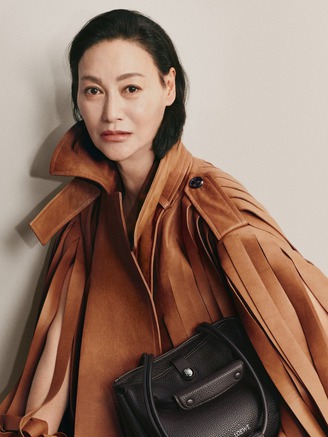 'Diệt Tuyệt sư thái' Huệ Anh Hồng: Biểu tượng thời trang ở tuổi 65