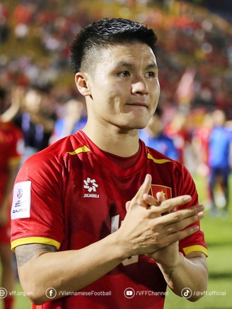 Nóng: Quang Hải tạm chia tay đội tuyển Việt Nam, HLV Kim Sang-sik gọi ai thay?