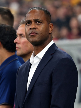 Indonesia bị xử ép trước trận sống còn tranh vé World Cup 2026, HLV Kluivert bức xúc