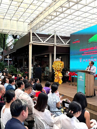 Tuần lễ Doanh nhân và sách: Vinh danh Top 10 sách hay doanh nghiệp Việt