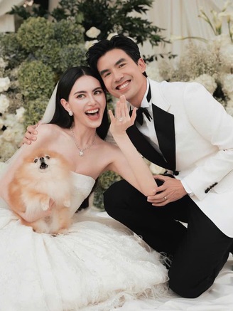 Đám cưới cổ tích của 'ma nữ' đẹp nhất Thái Lan Mai Davika