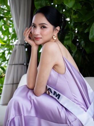 Hương Giang cùng dàn mỹ nhân Miss Universe khoe sắc nóng bỏng