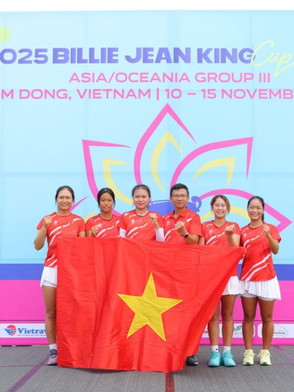 Đội tuyển quần vợt Việt Nam xung trận ở Billie Jean King Cup trên sân nhà