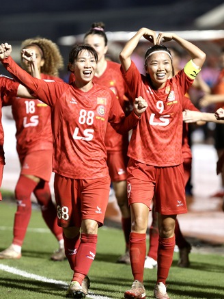 Cúp C1 châu Á: Huỳnh Như lập siêu phẩm, CLB nữ TP.HCM thắng kịch tính CLB Philippines