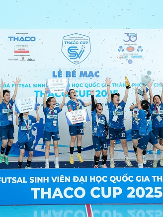 Đã tìm ra những ngôi vô địch giải futsal sinh viên THACO CUP 2025