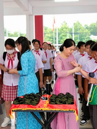 Nếu áp dụng hệ số lương đặc thù, bảng lương nhà giáo thế nào từ 1.1.2026?