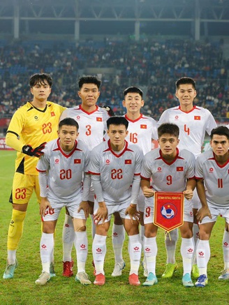 U.23 Việt Nam thắng Hàn Quốc bằng... thể hình và bóng bổng: Cuộc đấu trí càng nóng bỏng