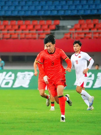 Bị U.23 Uzbekistan cầm hòa, chủ nhà Trung Quốc 'dâng' chức vô địch cho Hàn Quốc: Việt Nam tốp 4