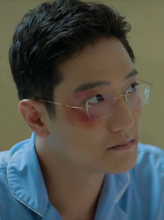 Nam diễn viên vừa trở lại phim giờ vàng đã bị ‘ném đá’