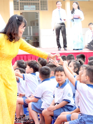 Những khoảnh khắc đẹp ngày Nhà giáo Việt Nam 20.11