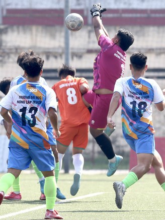 6 đội phía nam bị loại, vô địch sớm gặp á quân ở vòng tứ kết