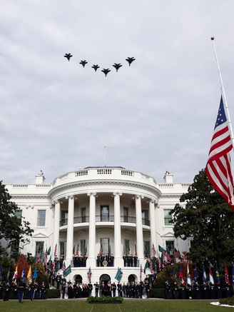 Nhà Trắng bác nguy cơ Mỹ rơi vào suy thoái trong năm sau