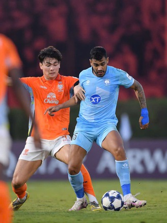 Nam Định thua cay đắng đại diện Thái Lan ở phút bù giờ, hết cơ hội ở châu Á