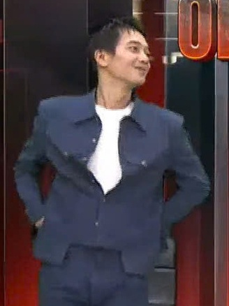 Quang Tuấn nhảy cùng Minh Hằng, Trấn Thành hít đất tại trường quay