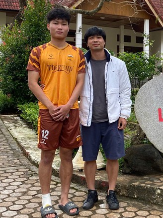 Công Phượng trở lại thăm HAGL, ký ức xưa dội về…