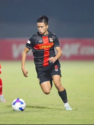 Tiền vệ Việt kiều Trần Thành Trung tăng tốc cùng U.23 Việt Nam: Giấc mơ SEA Games 33