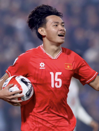 Quyết định cực đặc biệt của thầy Kim, Xuân Son và Vĩ Hào cũng không ngờ tới