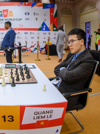 Đánh bại kỳ thủ Mỹ, Lê Quang Liêm rộng cửa vào vòng 4 World Cup cờ vua