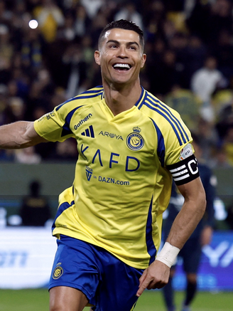 Ronaldo: 'Ghi bàn ở giải Ả Rập Xê Út khó hơn Tây Ban Nha'