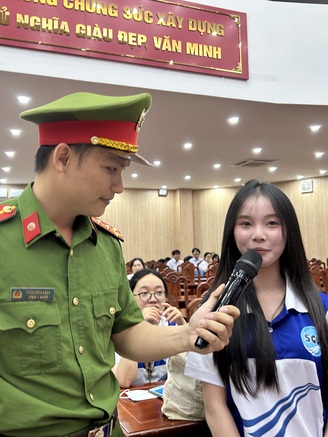 Một gia đình ở TP.HCM ‘thoát’ bắt cóc online trong gang tấc nhờ điều này…