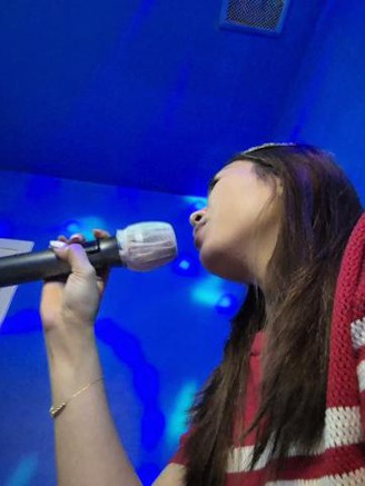 Karaoke chỉ có… 1 người