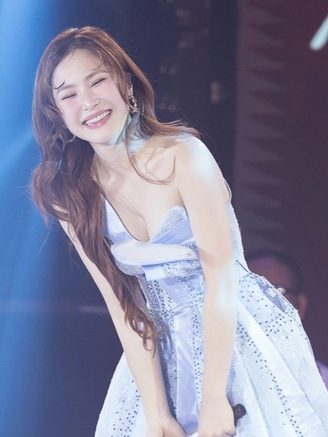 Hương Tràm tái ngộ tình cũ, thay đổi ra sao sau 5 năm ở Mỹ?