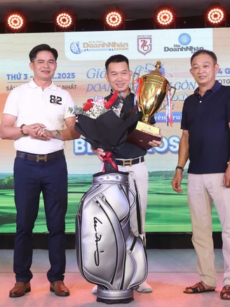 Doanh nhân Sài Gòn đánh golf gây quỹ tiếp sức đồng bào miền Trung sau lũ