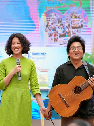 “Cô gái hát nhạc Trịnh” Hoàng Trang mượn lời Trịnh Công Sơn tiết lộ tin vui