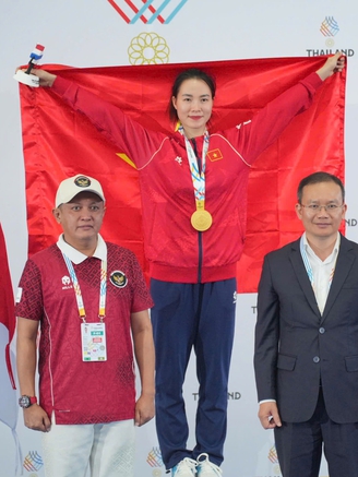 Mỹ Tâm và Đinh Thị Hương hái vàng karate cả 2 kỳ SEA Games, tài sắc vẹn toàn!