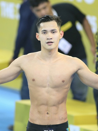 Xứng danh 'Hoàng tử ếch': Thanh Bảo đẹp trai, 6 múi, lại còn cực thương người yêu