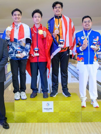 Nam sinh Trần Hoàng Khôi 16 tuổi giành HCV bowling SEA Games 33, là ai?